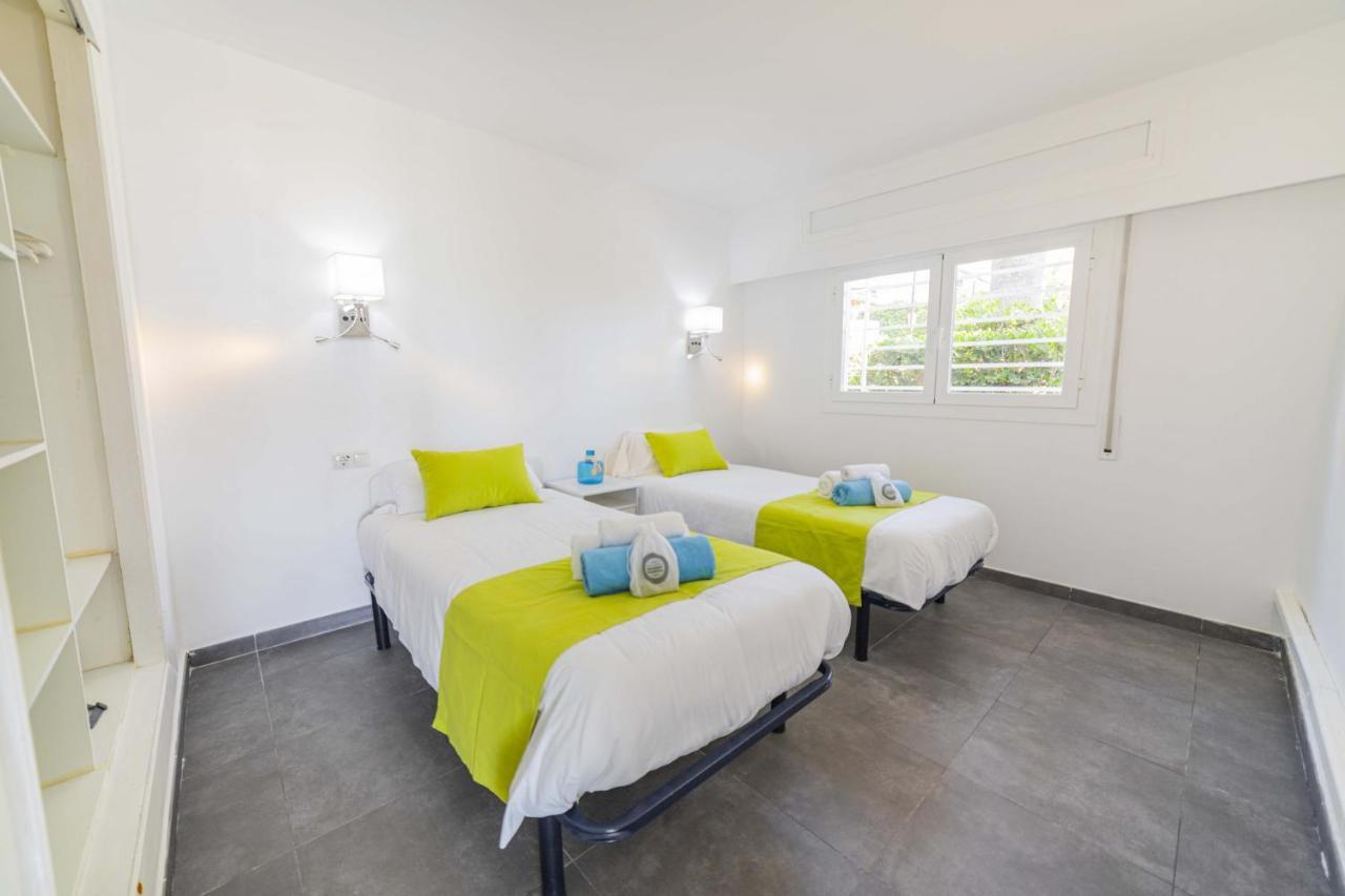 Beachfront Sonrisas Apartment