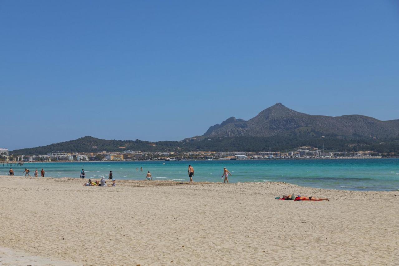 Beachfront Sonrisas Apartment Alcúdia